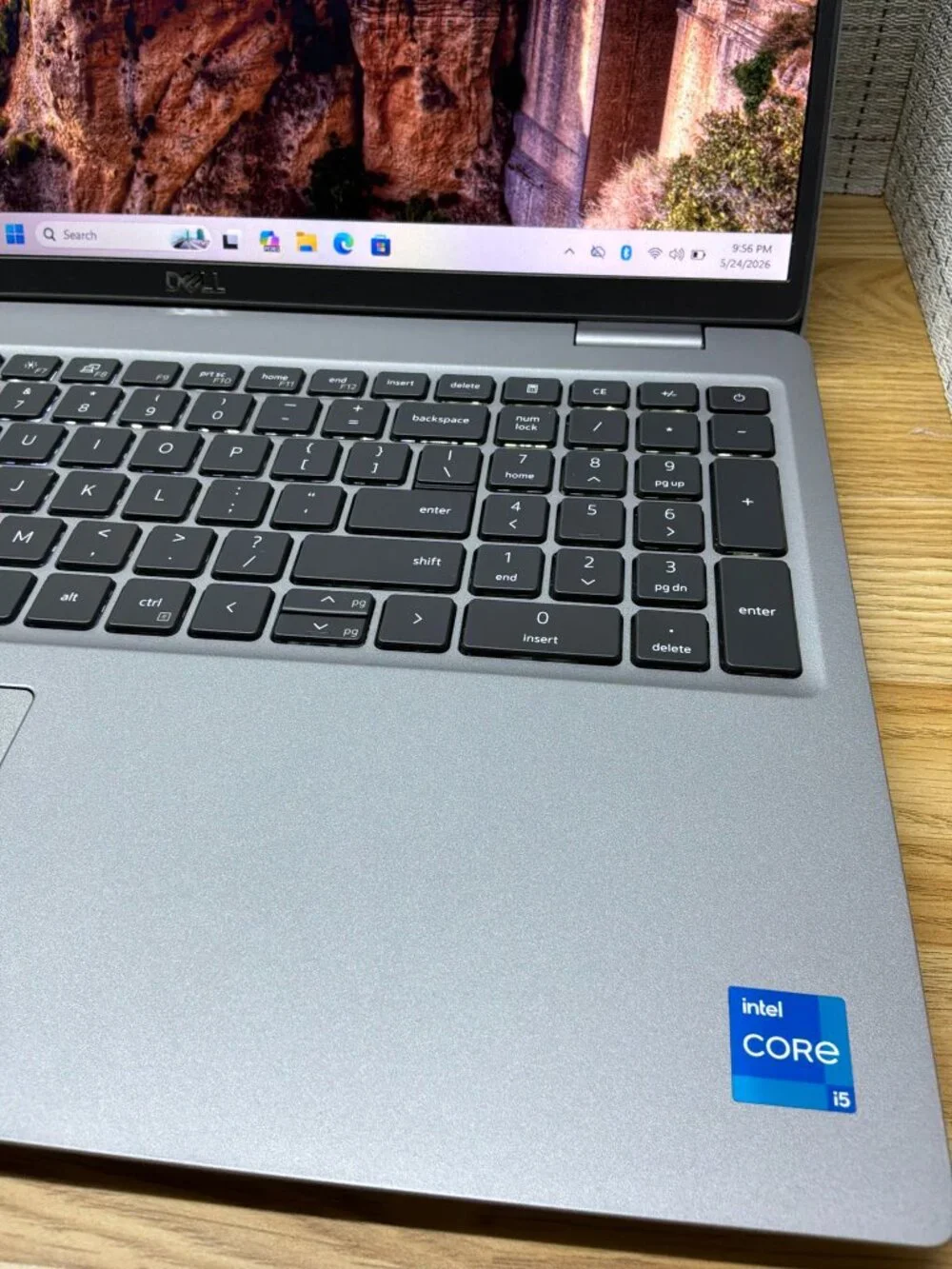 Dell Latitude 5520 15.6